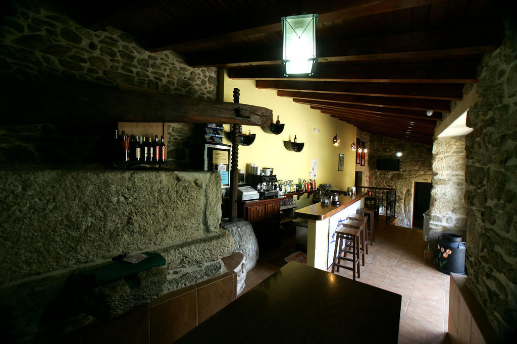 Albergue Casa Da Botica A Estrada Os Casares Exterior foto