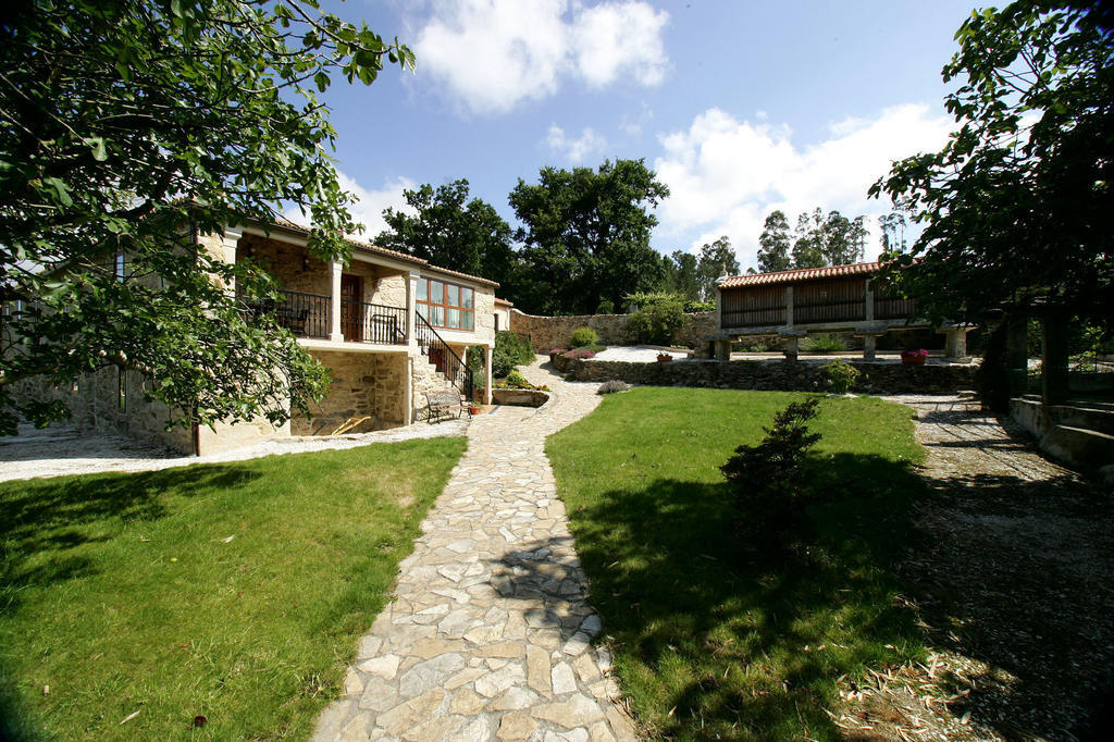 Albergue Casa Da Botica A Estrada Os Casares Exterior foto